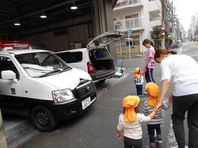  パトカーみぃつけた♪