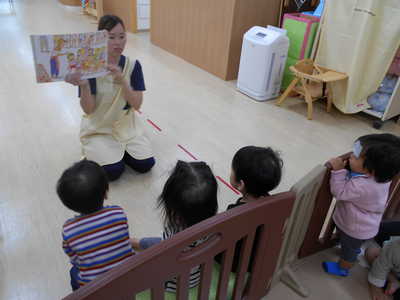  防災訓練の紙芝居を見たよ
