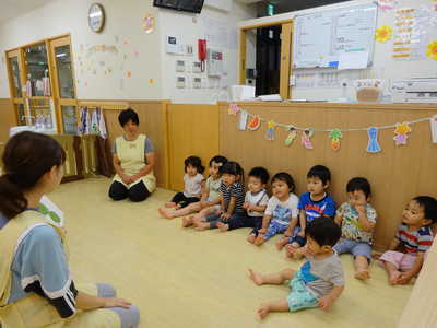  毎日絵本を見ています📖