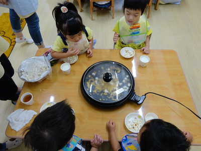  ポップコーン早く出来ないかな😋