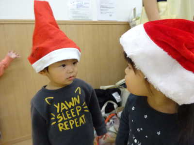  あわてんぼうのサンタクロースかな？♡