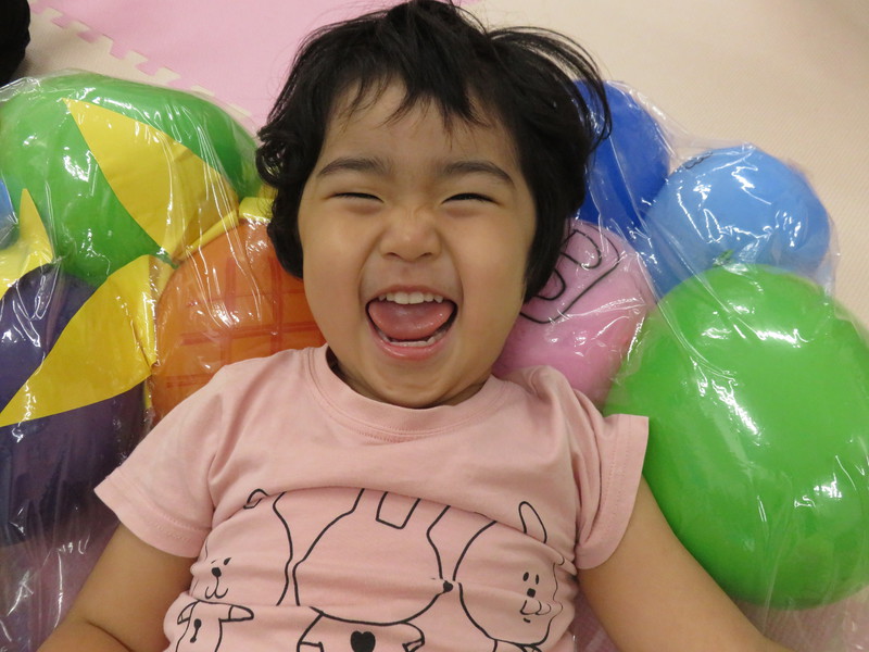 風船ベットきもちい〜✨